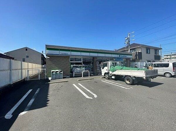 ファミリーマート一宮小信中島北店【ファミリーマート一宮小信中島北店】 620m
