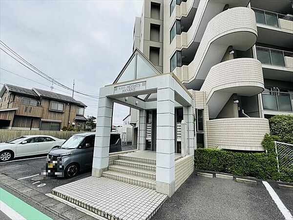 屋根があり雨の日は便利ですね。