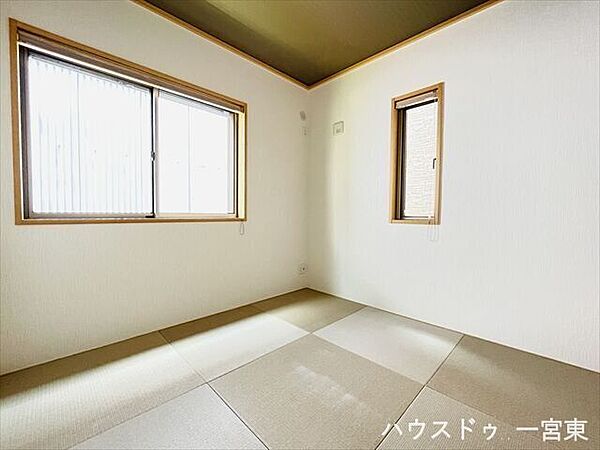 【4.5帖】客間としても、普段使いの部屋としてもお使いいただける便利な和室です！