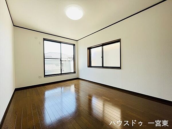 ≪2階西側≫ゆとりの広さのプライベートルームには、収納充実のクローゼットがあります。