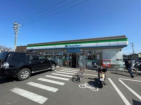 ファミリーマート一宮開明店24時間営業。スローガンは「Fun＆Fresh」。驚きやワクワク感を与えるべく、商品改革に取り組んでいる。（電子マネー利用可　ＡＴＭあり　ネット通販あり）Tポイントサービ…