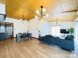 ナビウッディ一宮 リビング