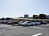 周辺：アピタタウン稲沢店　9時～21時。専門店は店舗によります。大型総合スーパーと101の専門店を備えています。より豊かな生活を提案する広域商圏対応型の総合スーパーです。 1570m