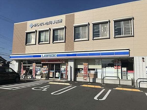 ローソン木曽川内割田店24時間営業スローガンは「マチの健康ステーション」、健康や美容に配慮した商品が豊富。(電子マネー利用可　ＡＴＭあり　ネット通販あり）Ponta dポイントサービスあり。 580m
