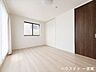 洋室：≪2階8帖≫プライベートな時間をゆったりと過ごせる、ベッドやデスクを配置しても余裕のあるレイアウトが可能です。※居住中につき室内を CG にて物消しをしたものです。