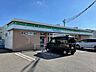 周辺：ファミリーマート一宮森本店24時間営業スローガンは「Fun＆Fresh」。驚きやワクワク感を与えるべく、商品改革に取り組んでいる。（電子マネー利用可　ＡＴＭあり　ネット通販あり）Tポイントサー…