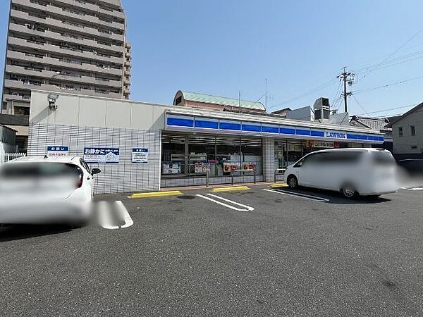 ローソン 四日市中部店電話番号： 059-356-0602 150m