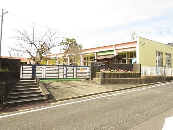 桜こども園保育時間：平日・土曜日とも7：30～18：00休園日：日・祝祭日・12月29日～1月3日 650m
