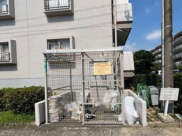 ゴミ置き場（2025年8月19日　撮影）