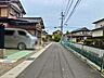 その他：幅員約3mの前面道路です。セットバックが必要となりますが、道路の幅が広がり見通しも良くなるので、安全性も高くなります。