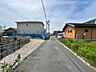 その他：幅員約3mの前面道路です。セットバックが必要となりますが、道路の幅が広がり見通しも良くなるので、安全性も高くなります。