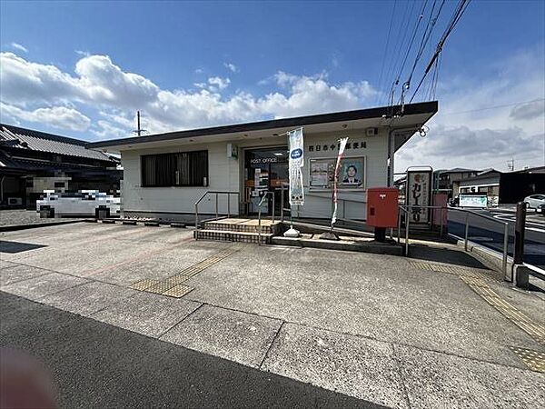 四日市中里郵便局営業時間郵便窓口　平日9-17貯金、保険窓口　平日9-16ATM　平日9-17：30　?9-12：30 260m