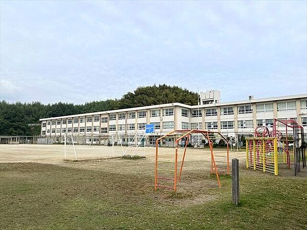 四日市市立四郷小学校明治9年創立昭和51年に創立100年記念式典挙行 300m
