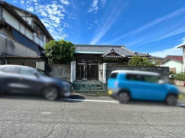 南側より撮影：南側道路で陽当り良好な約73.75坪です。ご質問等お気軽にお問い合わせください