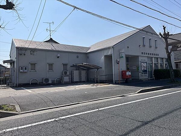 四日市富田西郵便局営業時間郵便窓口　平日　9-17貯金・保険窓口　平日　9-16ATM　平日　9-17：30　土日祝　9-17 210m