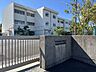 周辺：四日市市立常磐西小学校昭和48年新設校章には深い友情をもって互いに手を取り合い、目的に向かって邁進するという願いが込められています 780m