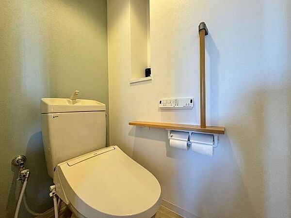 トイレを拡大表示
