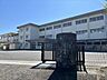 周辺：四日市市立常磐中学校 地域の皆様から信頼される魅力ある学校、「笑顔あふれ、共に創りあげる学校」を目指している昭和48年開校の学校 2590m