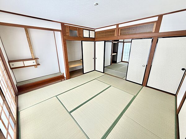 ◆1階和室（リフォーム後）｜押入にはお布団や季節ものが収納できます！