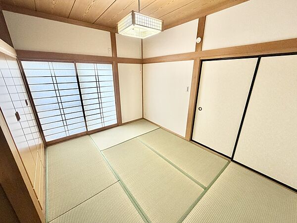 ◆1階和室（リフォーム後）｜ぬくもりを感じられる和室でゆっくりとお寛ぎいただけます♪