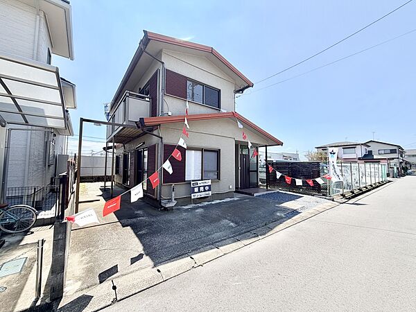 ◆外観（リフォーム後）｜前面の建物から距離がある為、日当たり良好♪