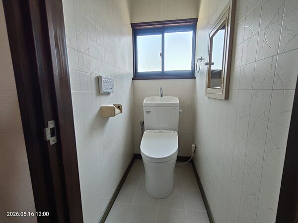 【リフォーム後：トイレ】2階にもトイレがあります♪※2026年5月撮影