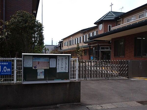 幼稚園・保育園 491m 亀田カトリック幼稚園