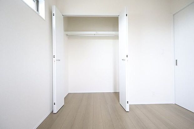 ＊北東側4.5帖洋室＊