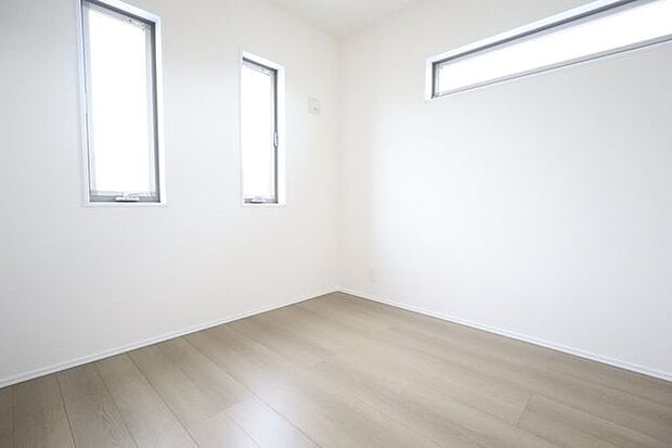 ＊南西側4.5帖洋室＊