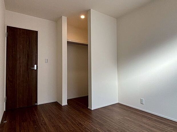 ＊南側5.06帖洋室＊