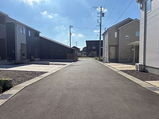 前面道路含む現地写真