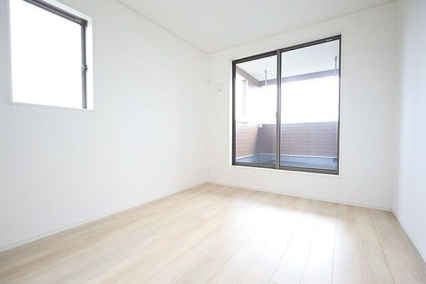 ＊南側6帖洋室＊