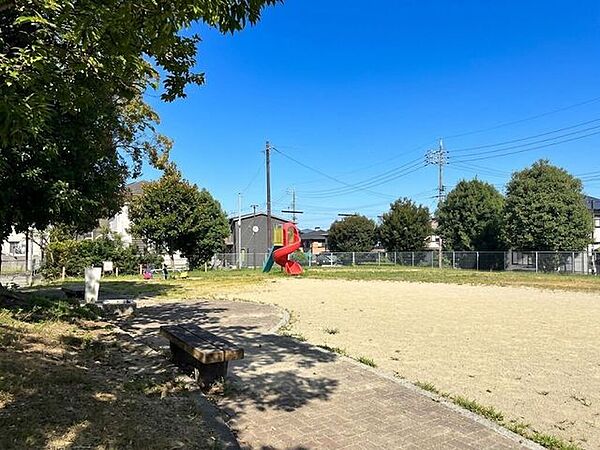 小田あらこ公園 930m
