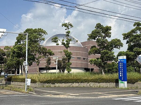 鈴鹿市文化会館 850m