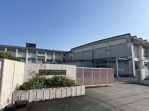 鈴鹿市立清和小学校 170m