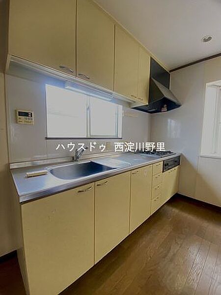 二階部分キッチンです♪
