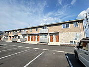  築8年6ヶ月 2階建の賃貸物件