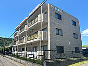  築16年3ヶ月 3階建の賃貸物件