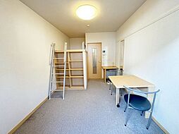 サンテラスA&P 201 2階1Kのリビング/ダイニング