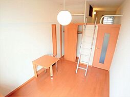 レオパレスバリオクラーロ 102 1階1Kのリビング/ダイニング