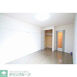 ローゼンシュトラウス 105 1階1Kのリビング/ダイニング