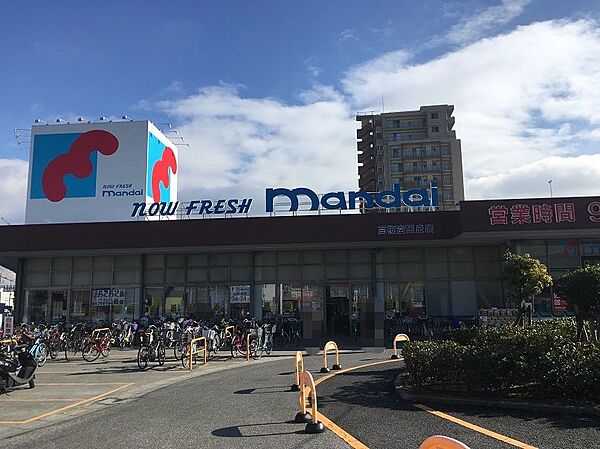 mandai（万代） 高槻富田丘店（571m）