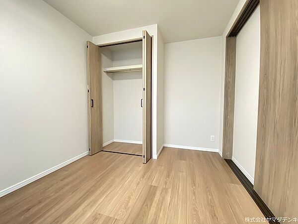 5．6帖洋室のクローゼット