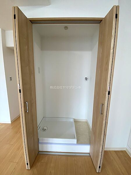 キッチン横にある洗濯機置き場