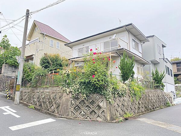 徒歩7分圏内にスーパー、ダイソー、コンビニ、中学校など周辺環境充実◎