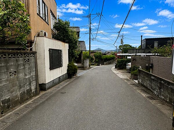 西側公道