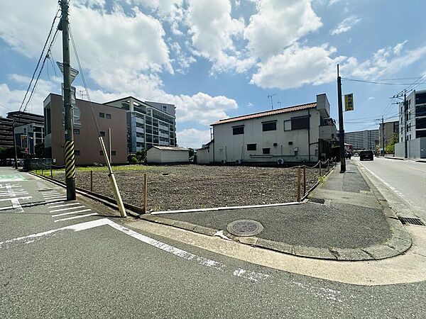 角地のため採光も取りやすいですね♪