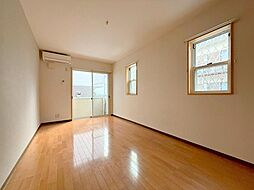 ルルス 101 1階1Kのリビング/ダイニング