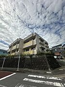 藤沢駅よりバス13分 徒歩2分 2階 築39年6ヶ月の賃貸物件