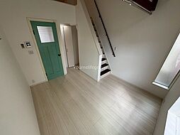 ELVITA SHONAN 203 2階1Kのリビング/ダイニング